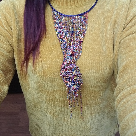 Beaded necklace - Picture 4 of 6